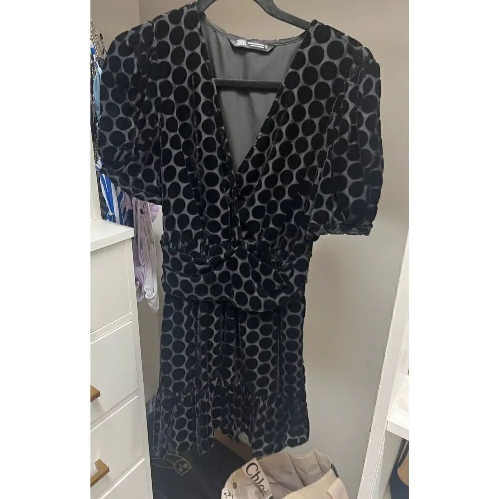 Zara velvet polka Swiss dot Holiday christmas velvet Puff sleeve mini dress XS